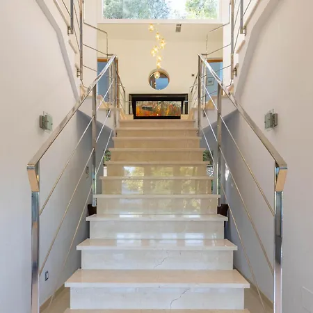 Merlin Villa *